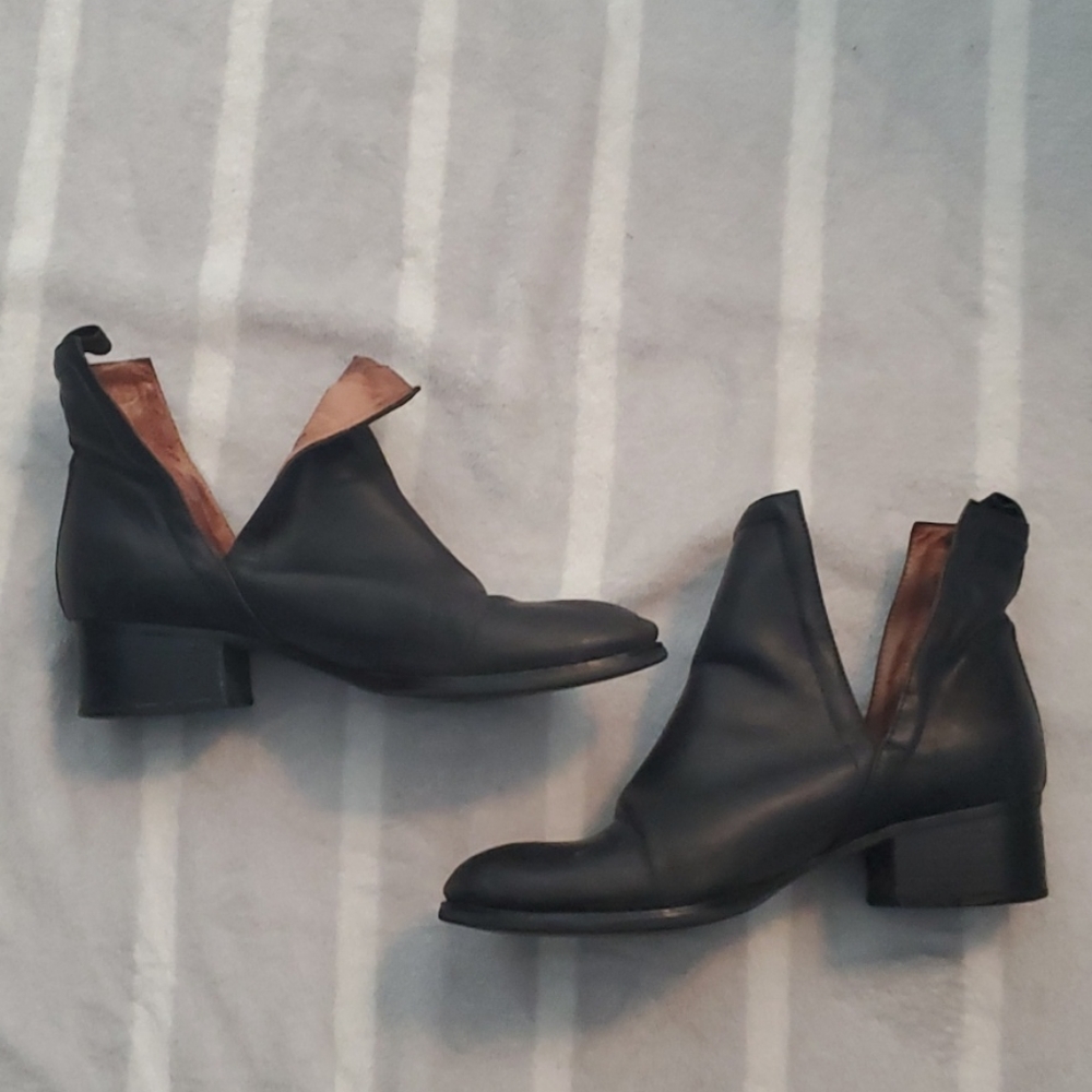 Jeffrey Campbell split boot leather black